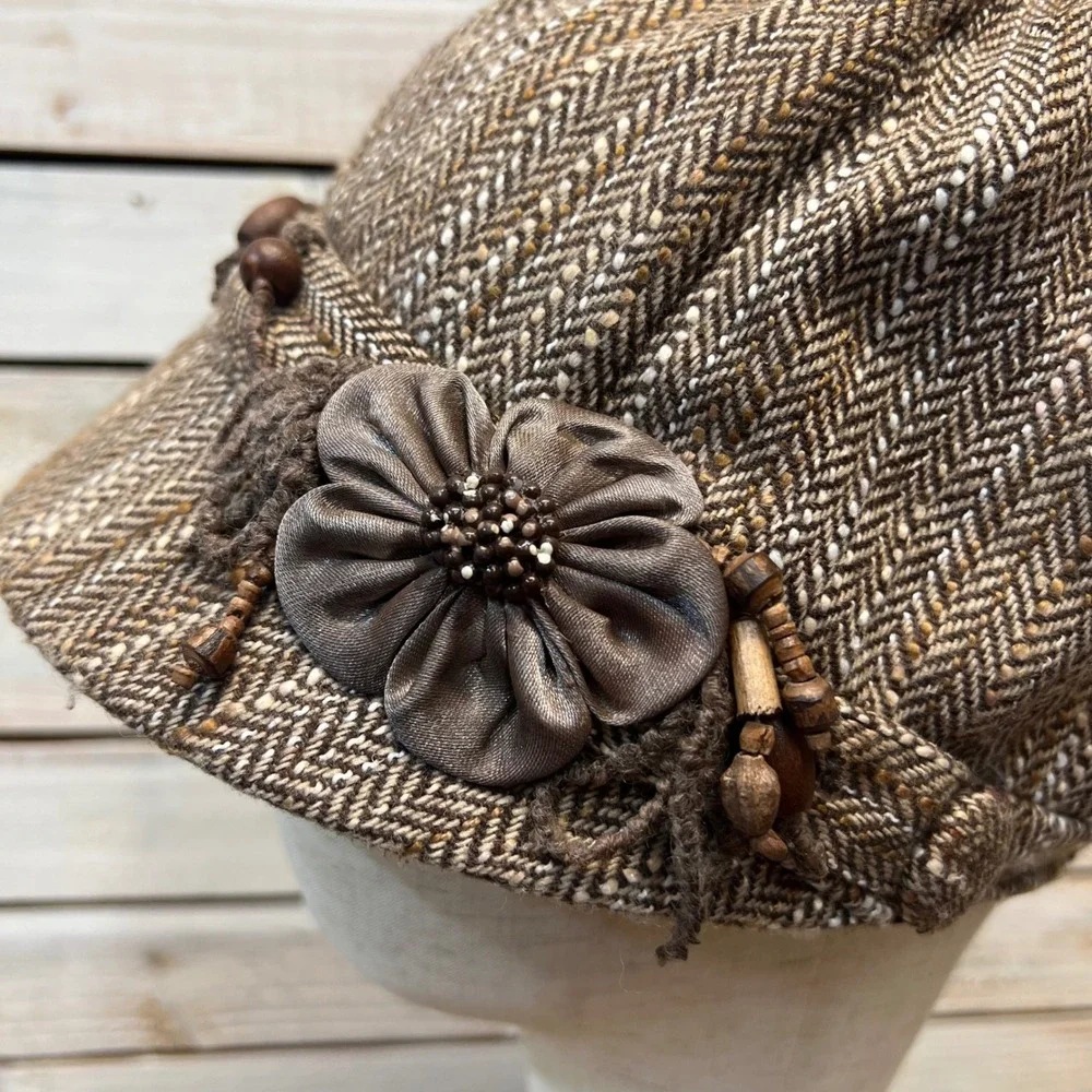 Vintage Brown Herringbone Wool Blend Newsboy Cap Flower Bead Detail OS
